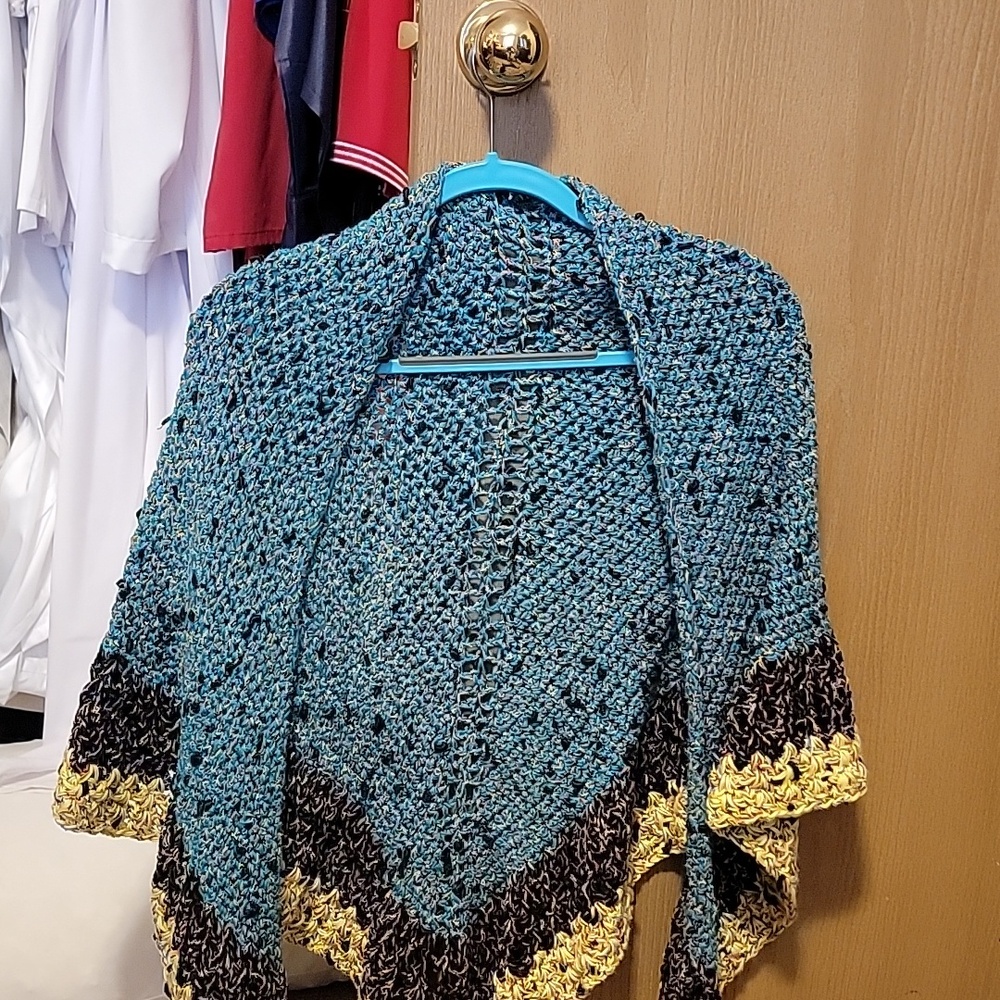 Crochet woman cape